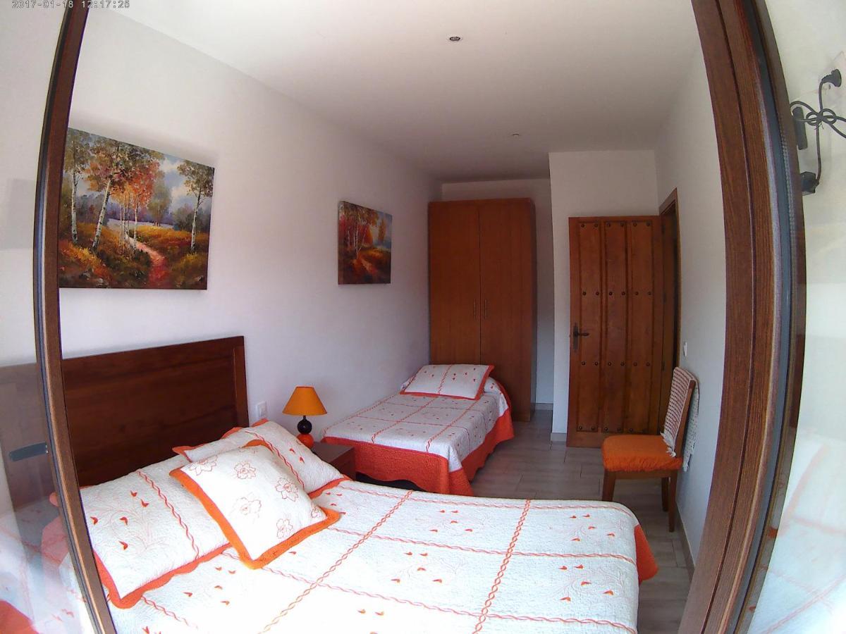 Apartamentos Turisticos Mirayuste Guadalupe  Eksteriør bilde