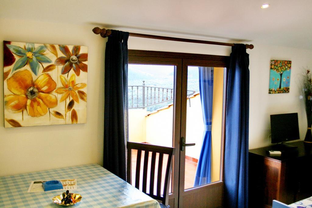 Apartamentos Turisticos Mirayuste Guadalupe  Rom bilde