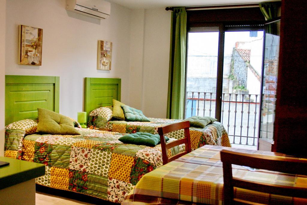 Apartamentos Turisticos Mirayuste Guadalupe  Rom bilde