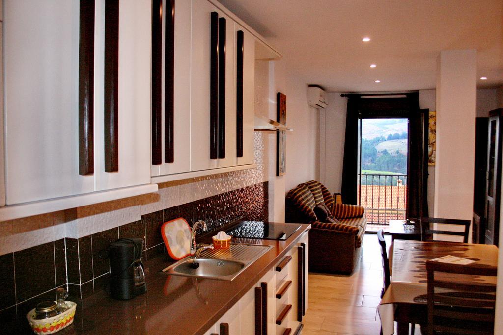 Apartamentos Turisticos Mirayuste Guadalupe  Rom bilde