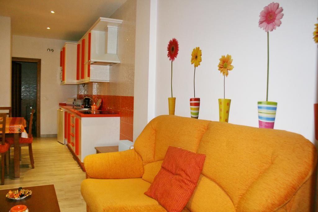 Apartamentos Turisticos Mirayuste Guadalupe  Rom bilde