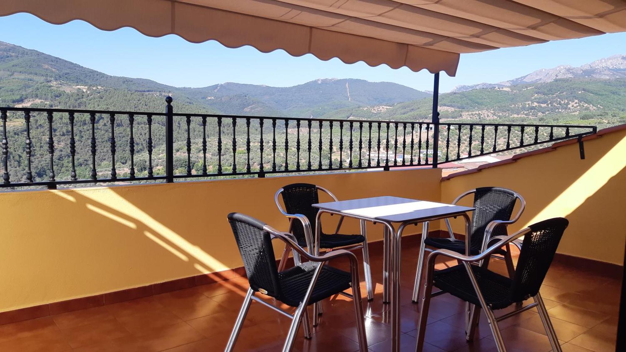 Apartamentos Turisticos Mirayuste Guadalupe  Rom bilde